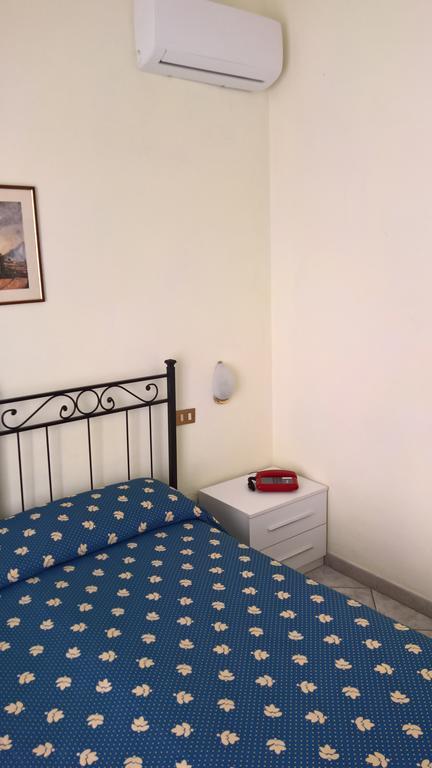 Albergo Golfo Фоллоника Экстерьер фото